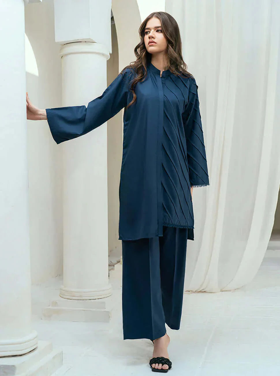 Khaddar Majestic Set GUL030